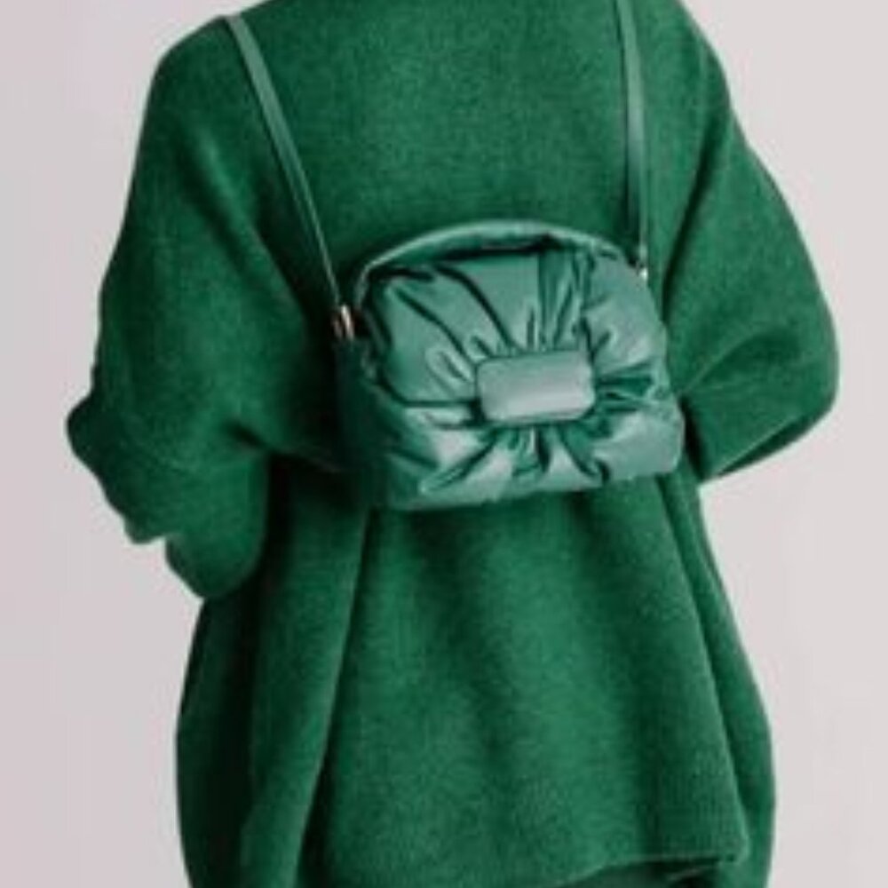 Mlouye Puff Flap Bag in Emerald Green | Luxurious Sculptural Design